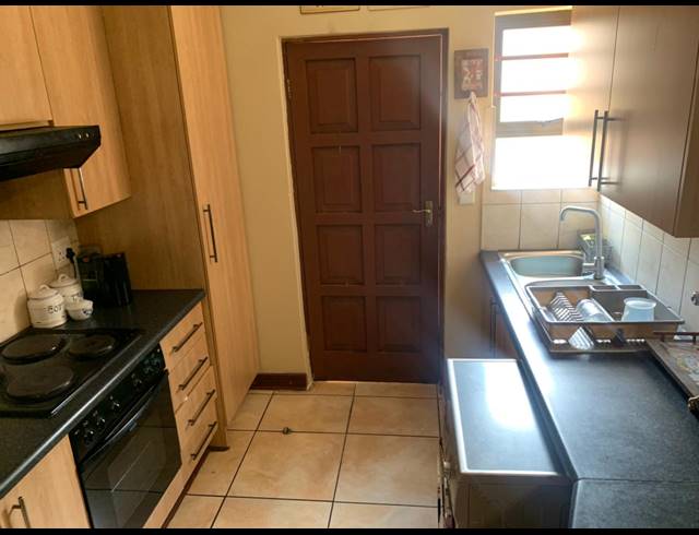 2 BEDROOM APARTMENT FOR SALE IN HEIDELBERG CENTRAL